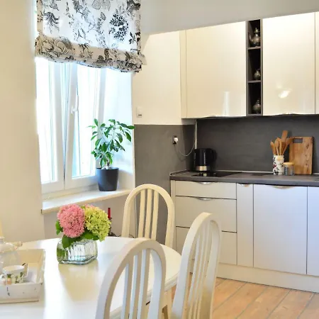 Pavia Apartment *